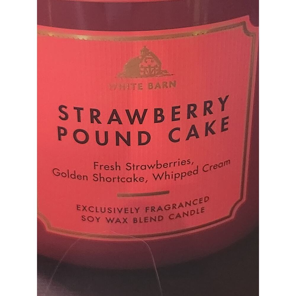 White Barn Strawberry Pound Cake 3-Wick Candle 14.5oz - Picture 3 of 6